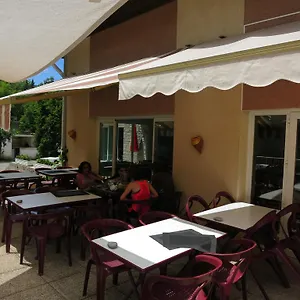 Le Pidanoux 2*, Saint-Julien-du-Verdon France